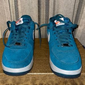 Men Air Force one’s Lunar force size 10
